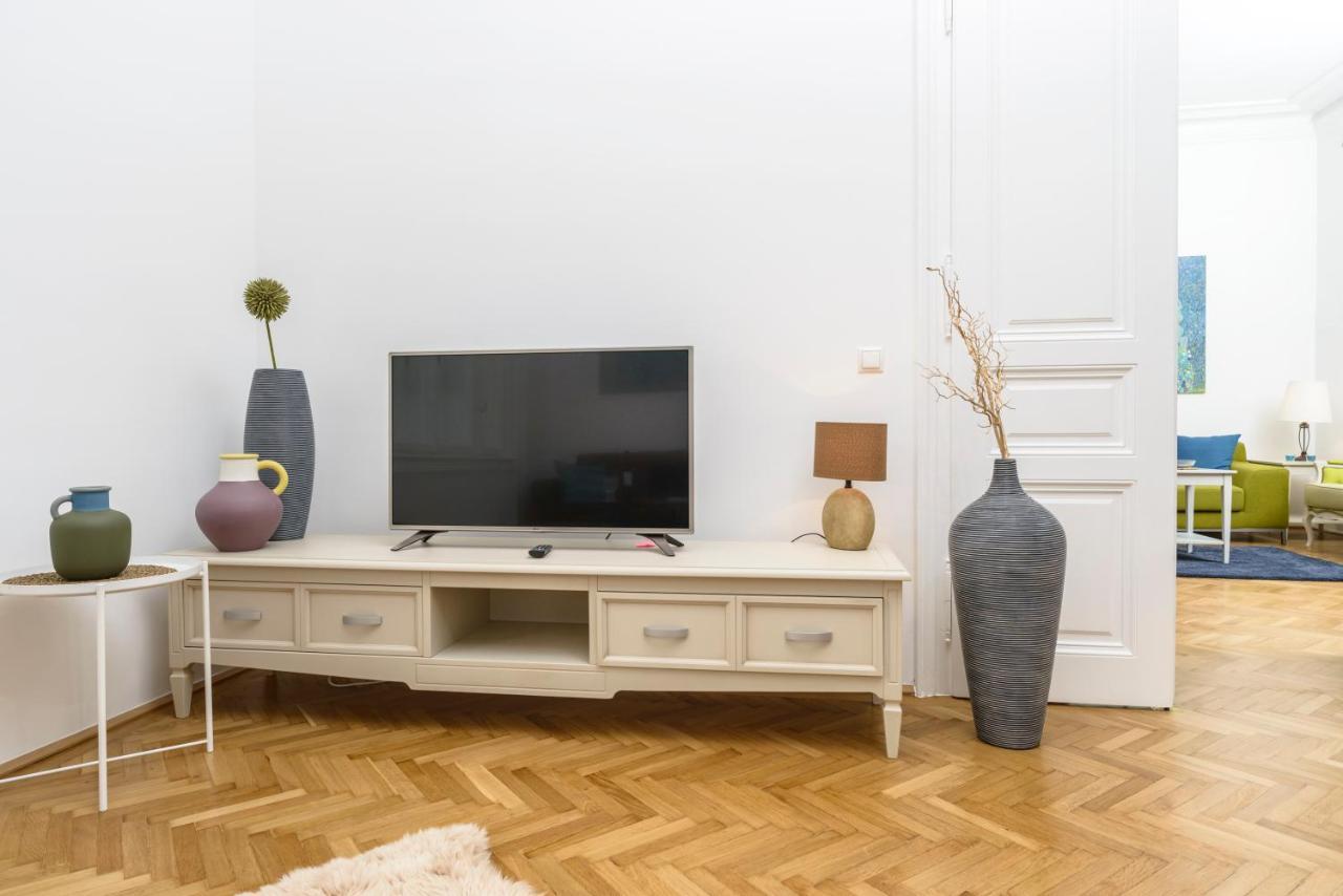 Senator Suite Stephansplatz By Ichbucheat Vienne Extérieur photo