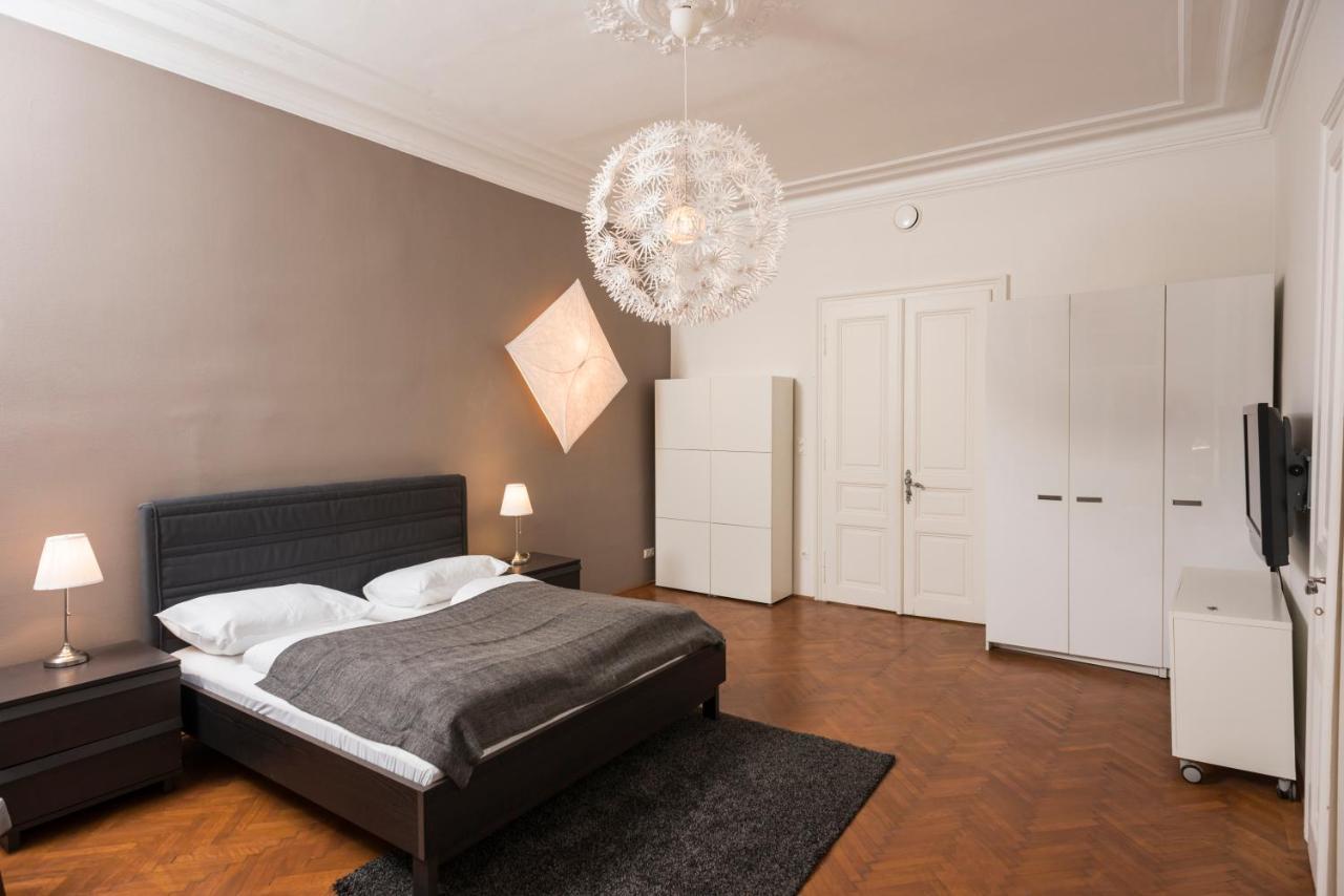 Senator Suite Stephansplatz By Ichbucheat Vienne Extérieur photo